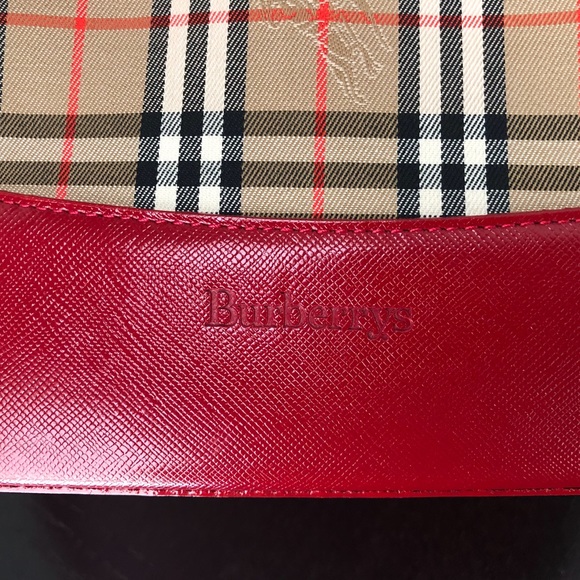 ❌SOLD❌ on my FB page “ Luxury Lovers” - Picture 5 of 8